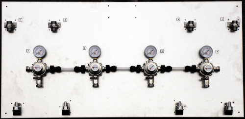 Panneaux de montage en acier au nickel-chrome Version avec supports muraux inclus sans robinet d'arrêt MICRO MATIC